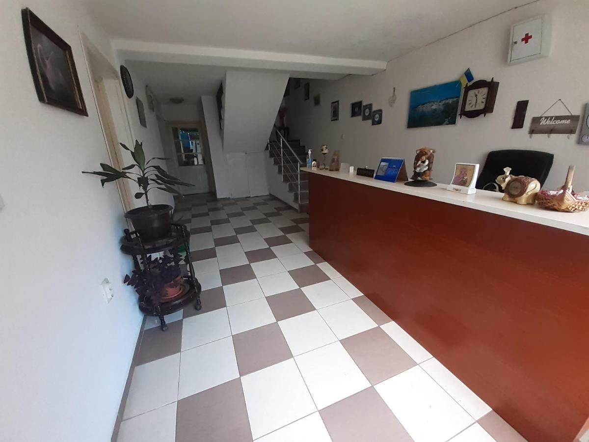 Guest House Zarnovel Palace Ohrid Bagian luar foto